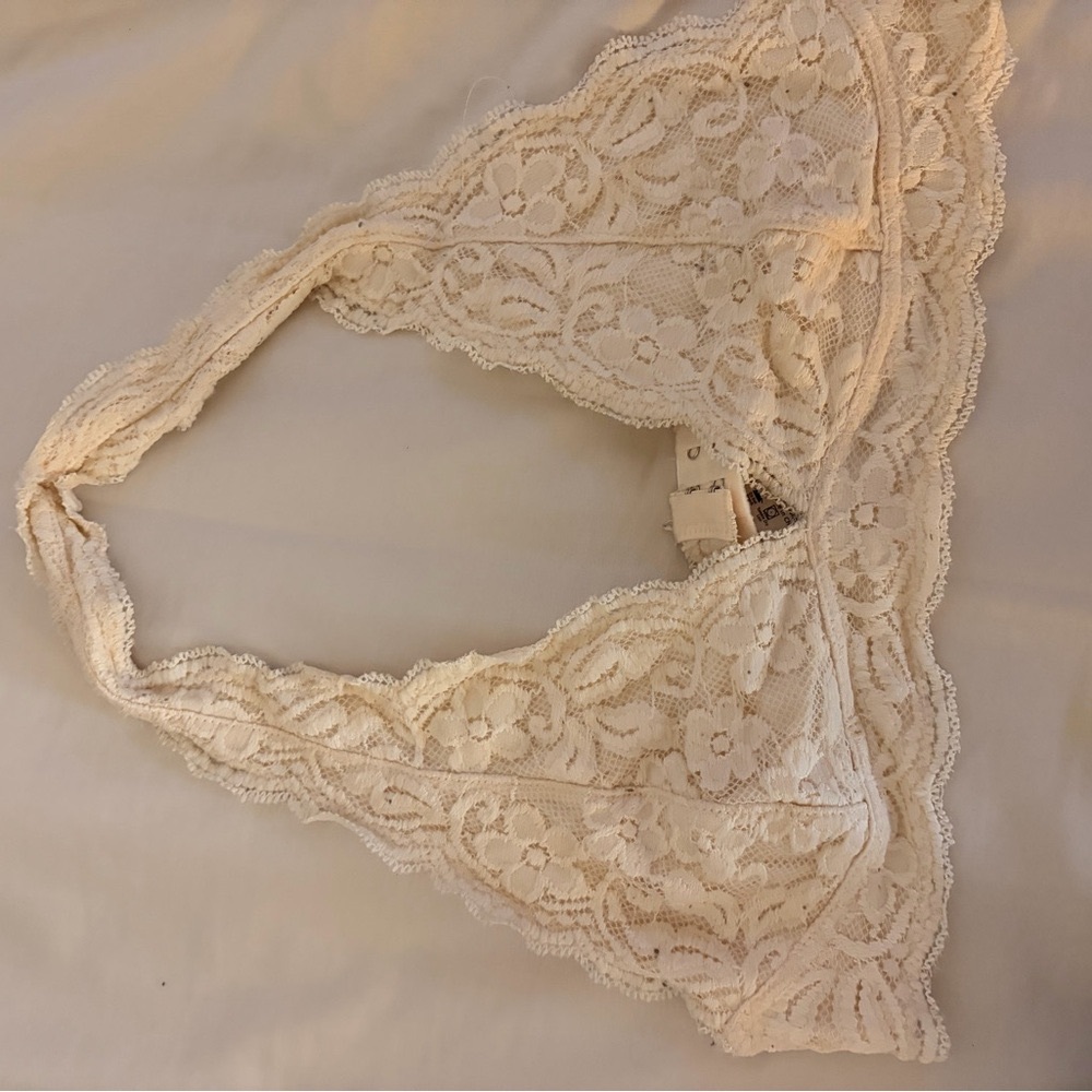 Lace Triangle Bralette - Cream